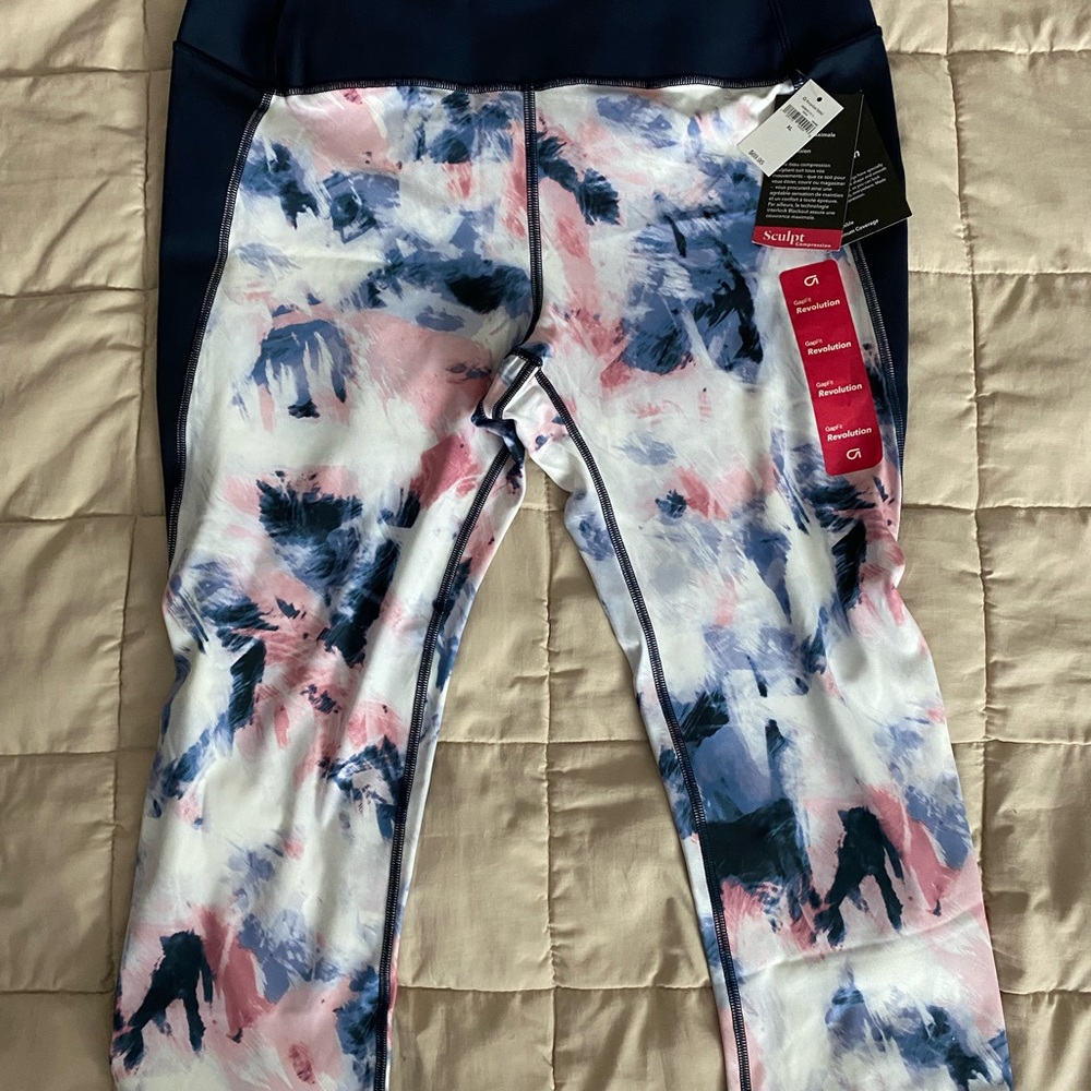 NWT GapFit Revolution Sculpt Compression Leggings